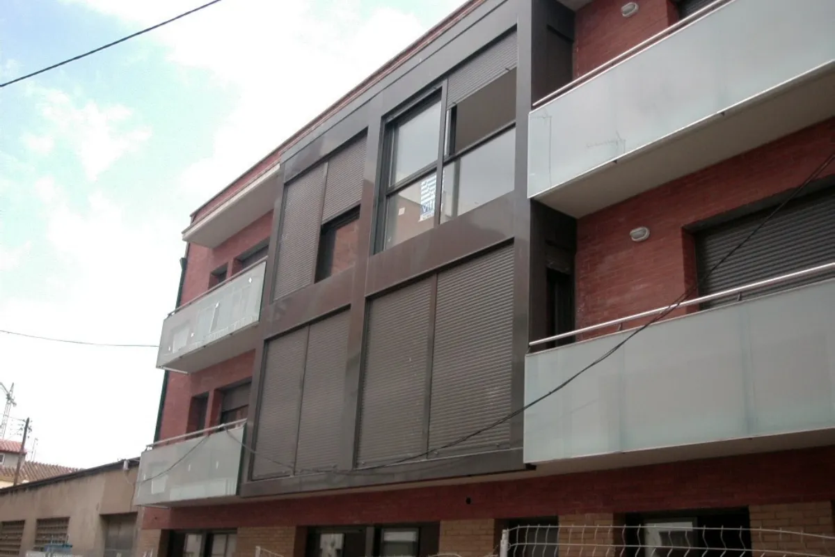 Edifici 10 habitatges a Malgrat de Mar Edifici 10 habitatges a Malgrat de Mar, estudi Prat & Simó