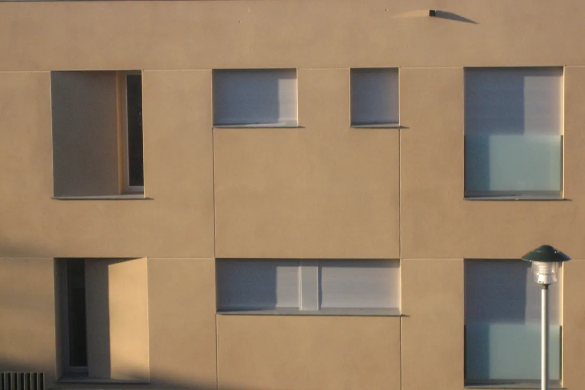 Edifici 12 habitatges a Palamos Edifici 12 habitatges a Palamós, estudi Prat & Simó