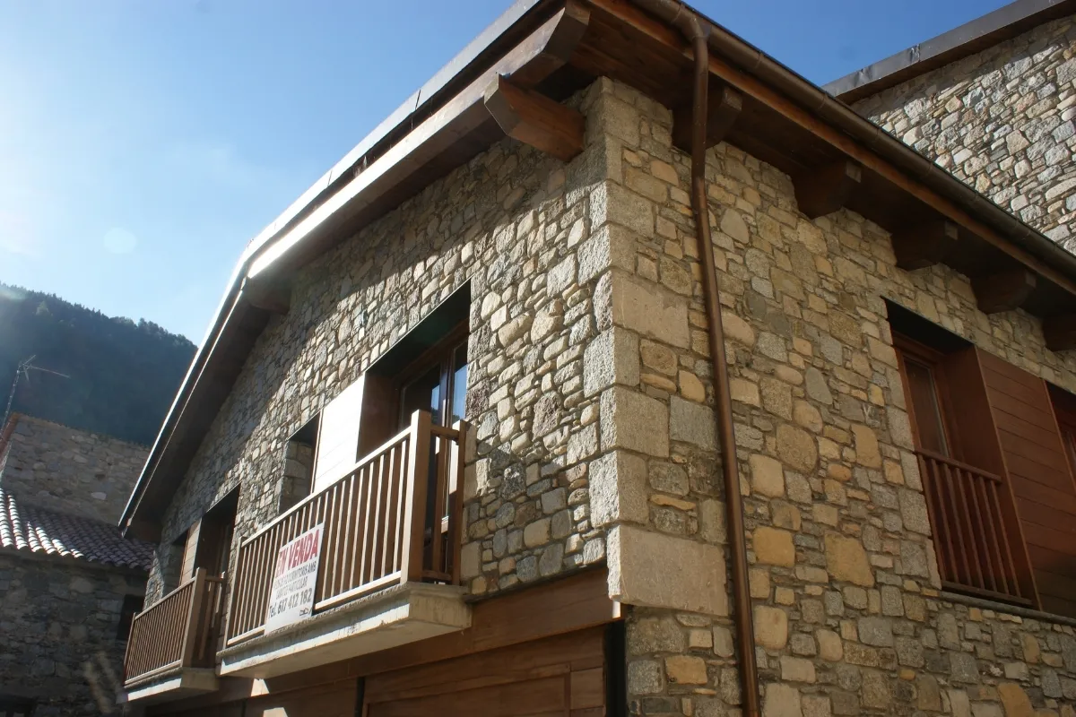 Edifici 9 habitatges Setcases Edifici 9 habitatges Setcases, estudi Prat & Simó