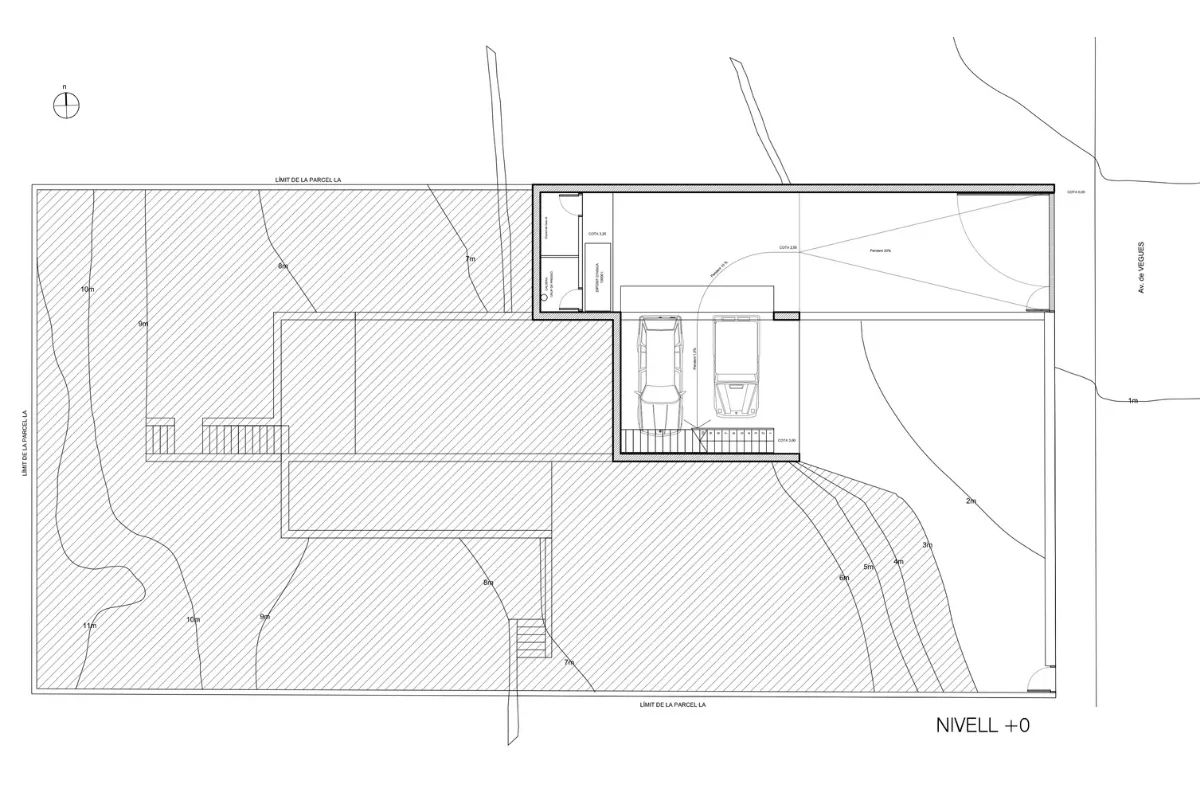 Habitatge unifamiliar a Vallirana, estudi Prat & Simó
