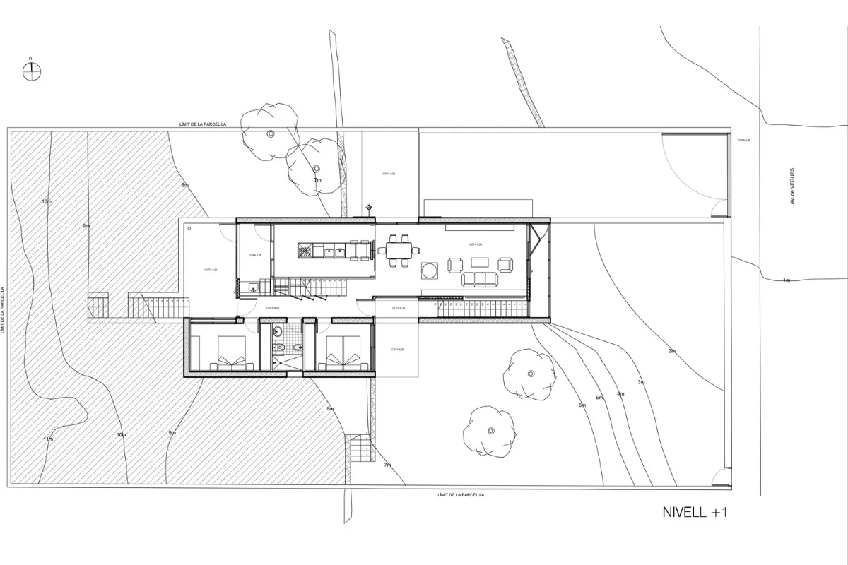 Habitatge unifamiliar a Vallirana, estudi Prat & Simó