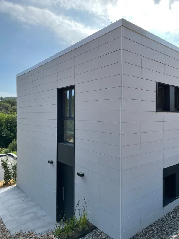 Habitatge unifamiliar a Calonge i Sant Antoni, estudi Prat & Simó