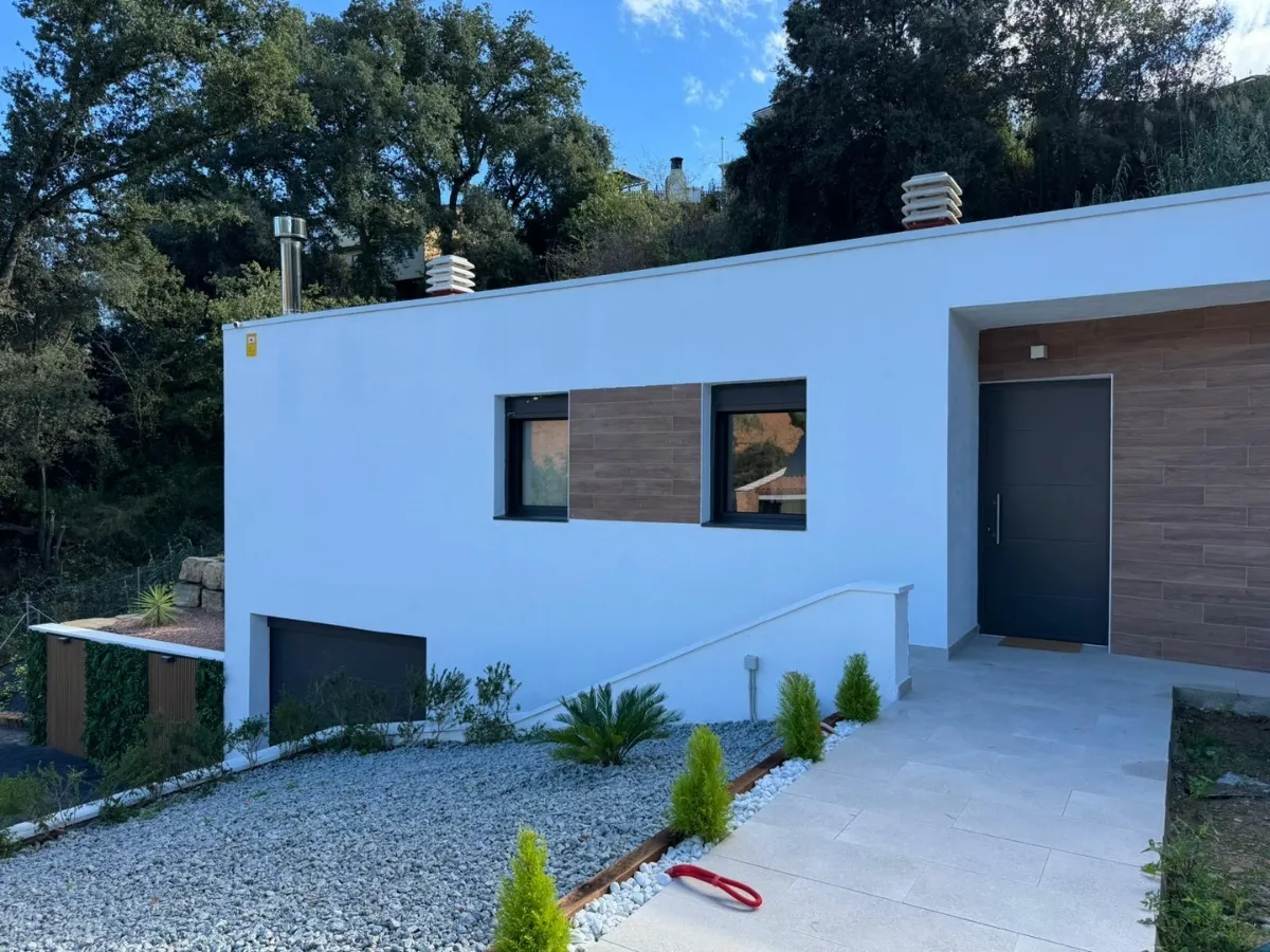 Habitatge unifamiliar a Castellar del Vallès Habitatge unifamiliar a Castellar del Vallès, estudi Prat & Simó