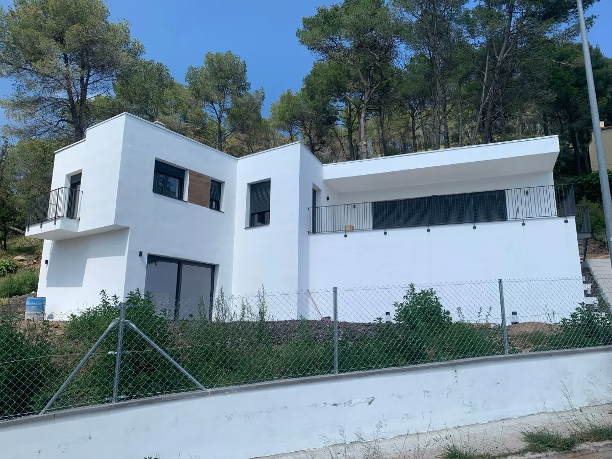 Habitatge unifamiliar a Matadepera Habitatge unifamiliar a Matadepera, estudi Prat & Simó