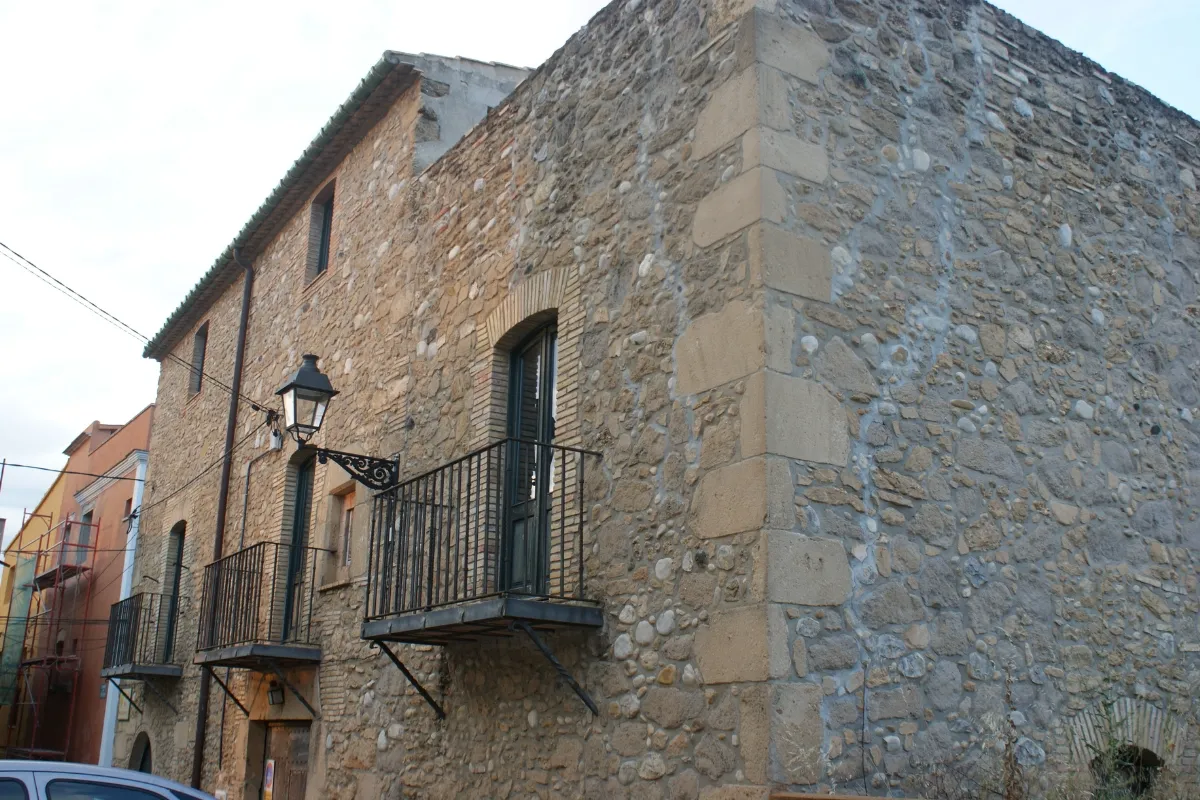 Reforma habitatge Garrigàs Reforma habitatge Garrigàs, estudi Prat & Simó